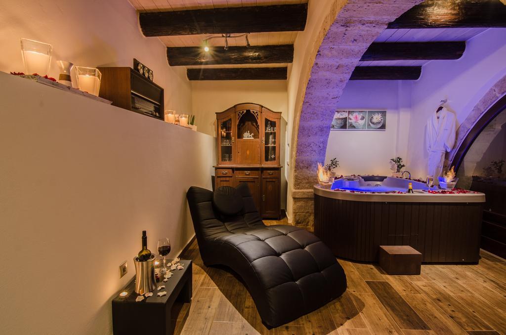 Angelos House Spa & Hammam Arkhondikí Pokoj fotografie